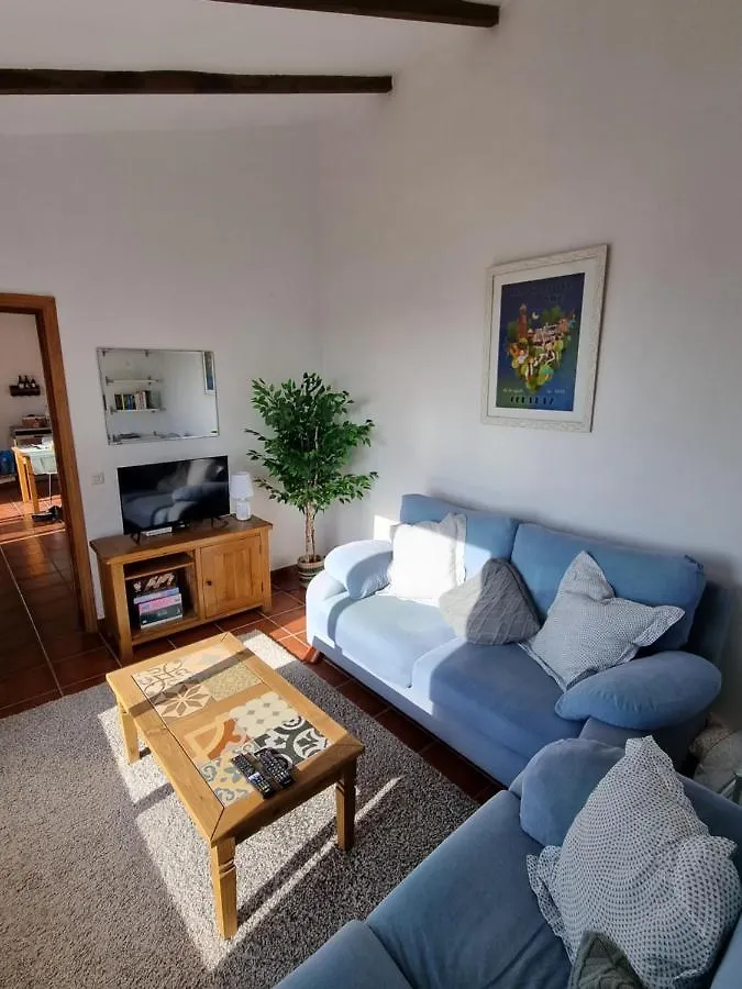 Lovely 2 Bed Apartment With Stunning Views & Pool Cómpeta Spanje