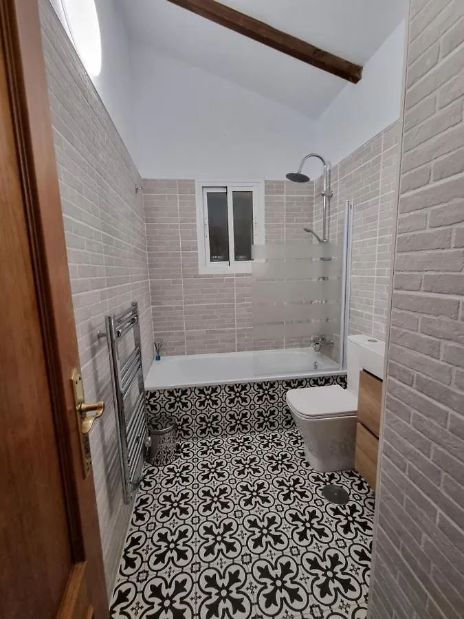 Lovely 2 Bed Apartment With Stunning Views & Pool Cómpeta Spanje